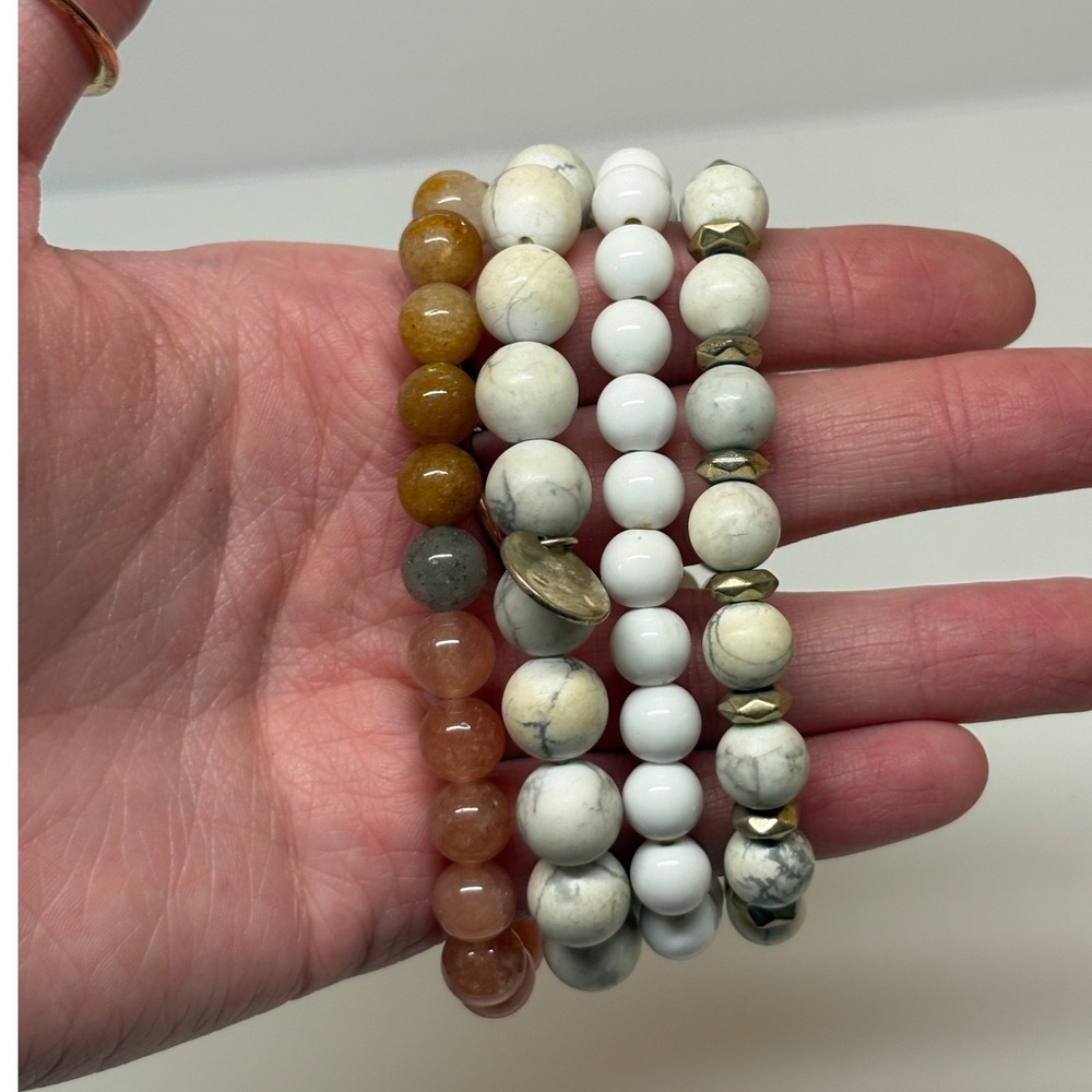 Set of 4 Beaded Stretch Bracelets Howlite Style White Amber Gold Tone